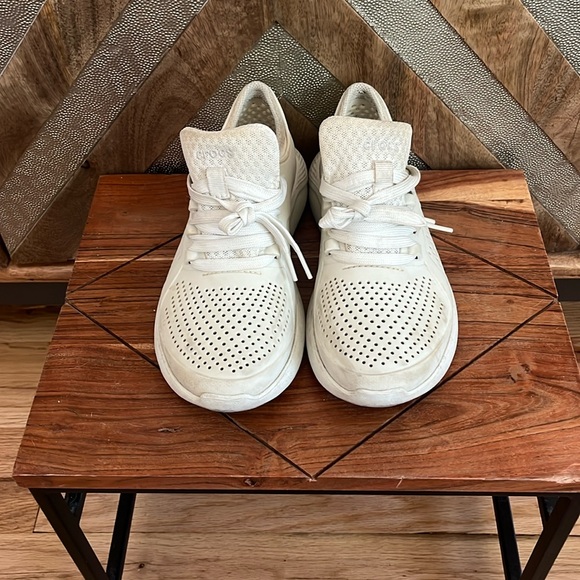 CROCS Shoes - Crocs Women’s LiteRide Athletic Shoes